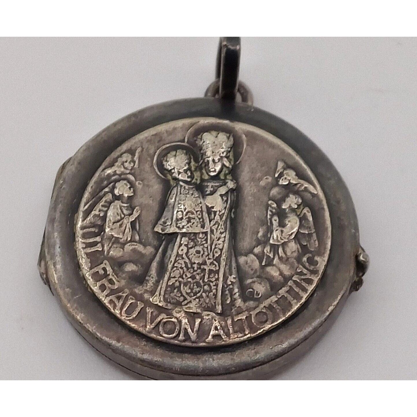 U.L. Frau Von Alttting Relic Reliquary Locket Pendant With Paperolles Vintage